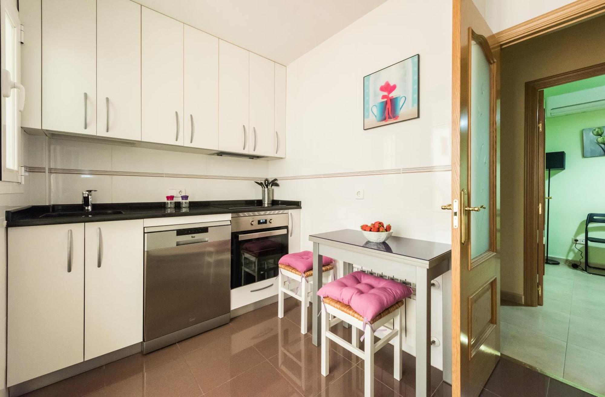 Apartamentos Madrid Xxxiii - Alojamiento De Temporada Rom bilde